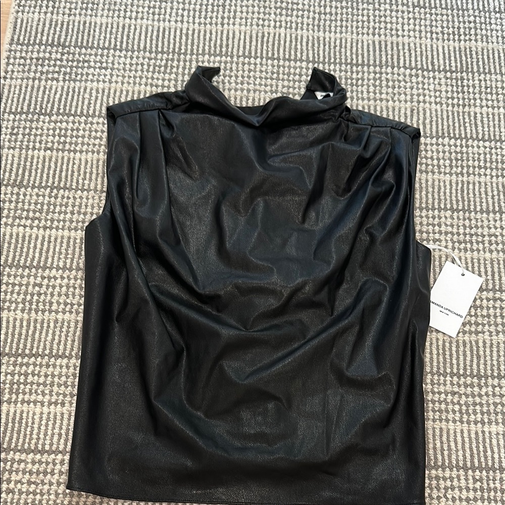 Black Sleeveless Top